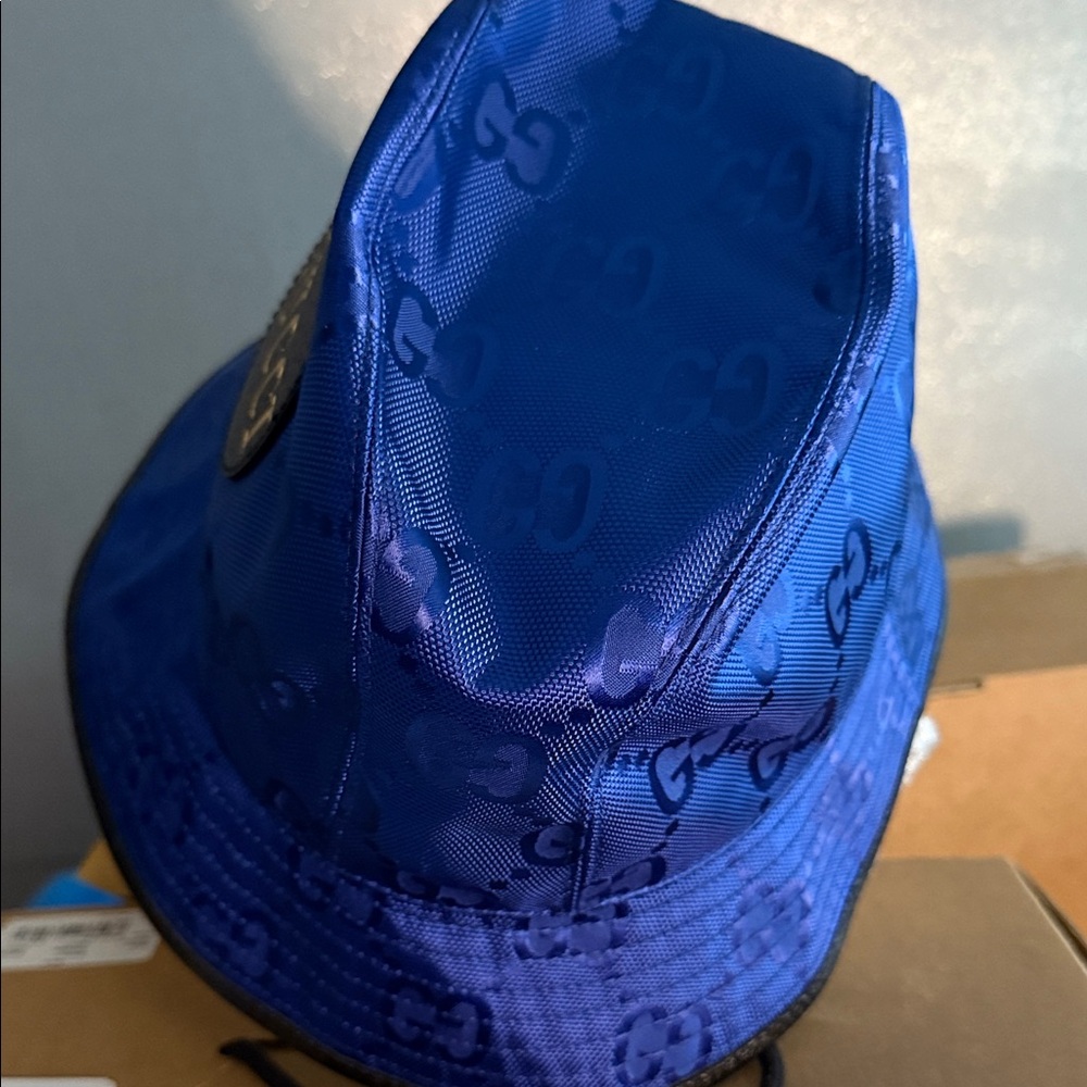 Gucci Royal Blue Bucket Hat with Black Patch - Picture 8 of 16
